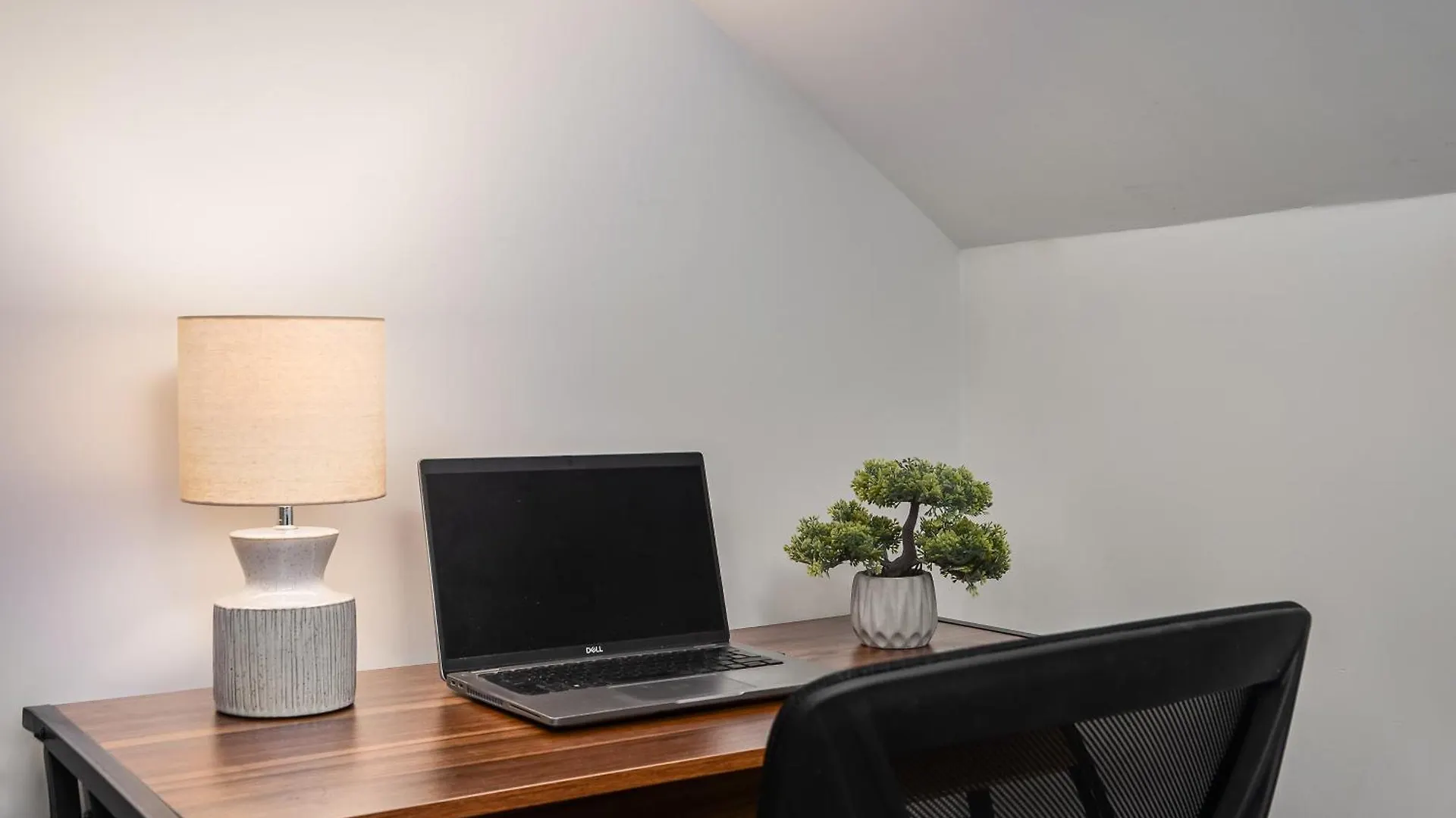 Private En-Suite Room - Shared Living Space & Kitchen - Wakefield - Central