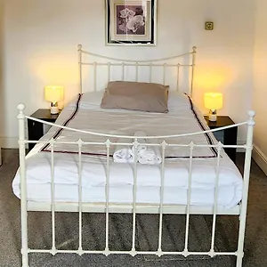  Homestay Spacious Ensuite With Charming Bay Window